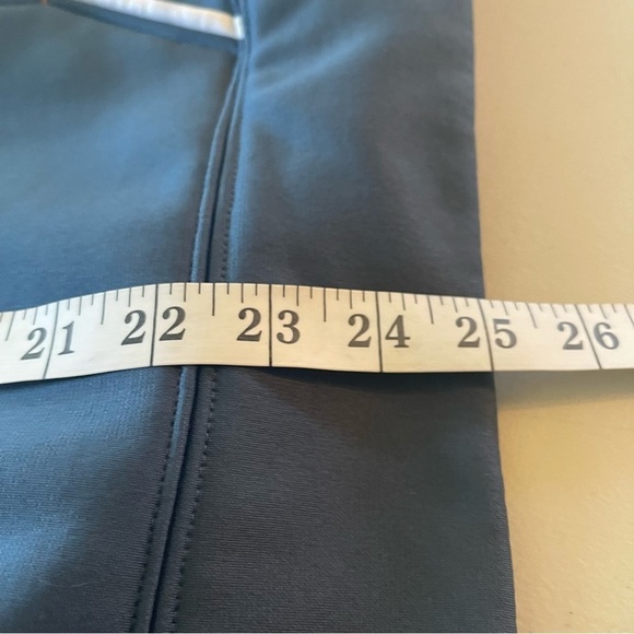 Under Armour Women’s Storm Pullover Hoodie gray orange size large GUC - Picture 7 of 10